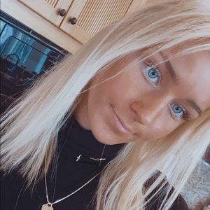 Meet your Posher, Victoria